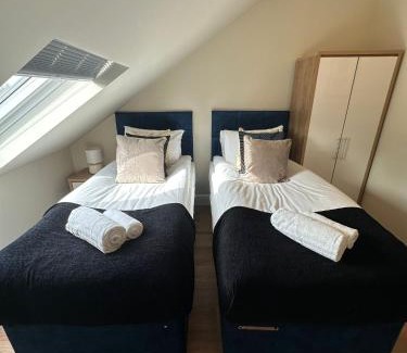 Mill Road Apartment | Central Cambridge Apartments by Tas