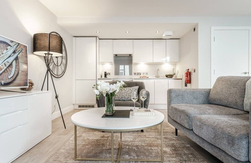 Arbury Apartment | Central Cambridge Studios - Tailored Stays