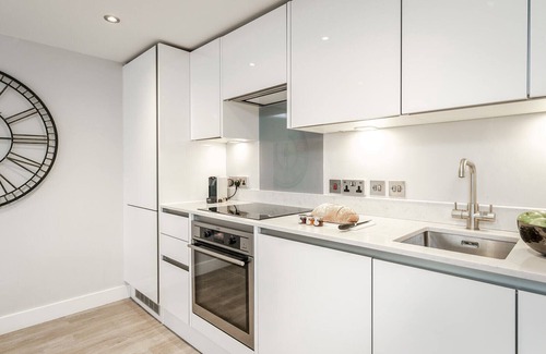 Arbury Apartment | Central Cambridge Studios - Tailored Stays