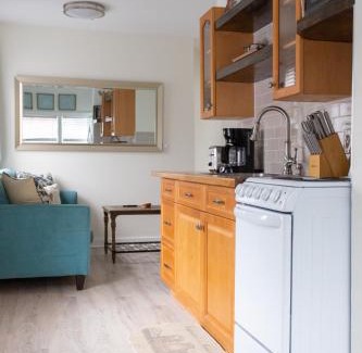 Jacksonville Beach House | Central & Comfortable Home Walk to the Beach!