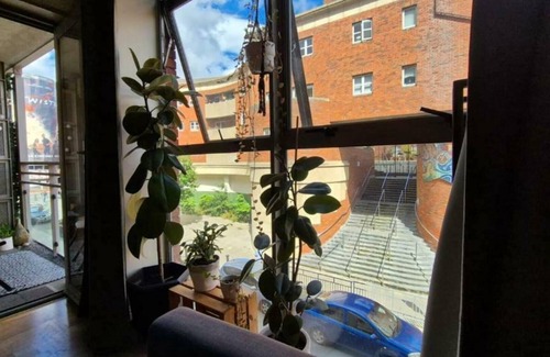 City Centre Dublin Apartment | Central Comfy 1Bd, Sleeps 4, 500Mtr to Temple Bar