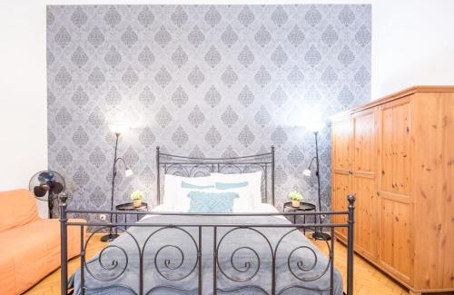 Csarnok negyed Apartment | Central Comfy Large Apartment