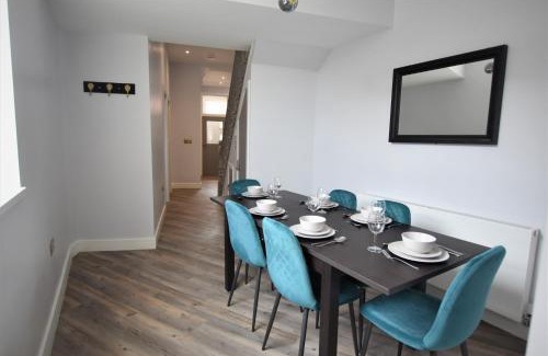Sunderland House | Central, Contractor&family Friendly, Smarttv