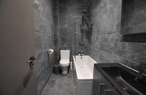 Sunderland House | Central, Contractor&family Friendly, Smarttv