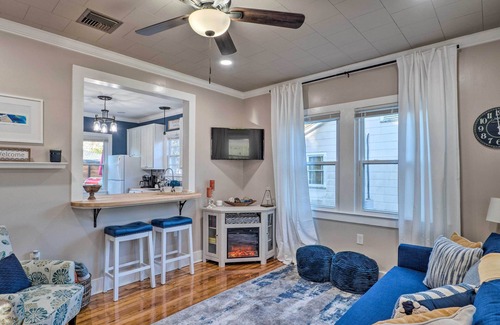 Lafayette Cottage | Central Cottage w/Grill, 1 Mi to Cajun Field