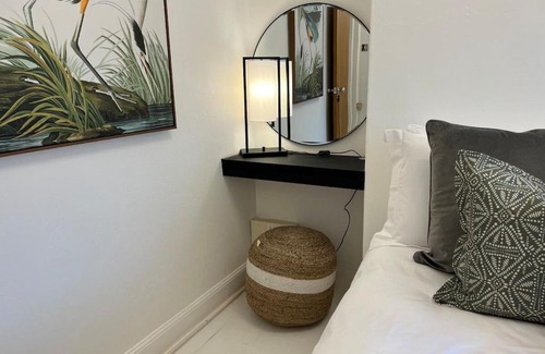 Chester House | Central Cottage With Parking By Cheshire Escapes