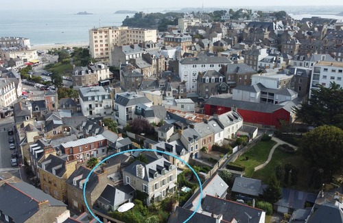 Dinard Villa | Central Cozy Stone-Villa: 4BR/10p, Spa & AGA