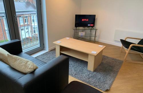 Darlington Apartment | Central Darlington Apartment With Parking