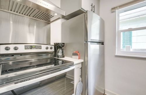 Dayton Condo | Central Dayton Apt < Half-Mi to UD!