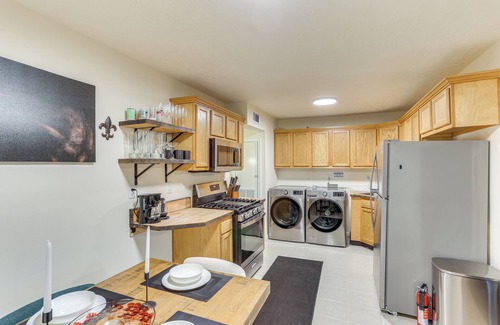 Buechel House | Central & Dog-Friendly Home in Louisville w/Yard!