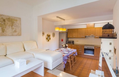 Sant Feliu de Guixols Ski Chalet | Central house near the beach with private pool
