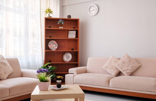 Mecidiyekoy Apartment | Central Flat with Balcony 2 min to Trump Towers