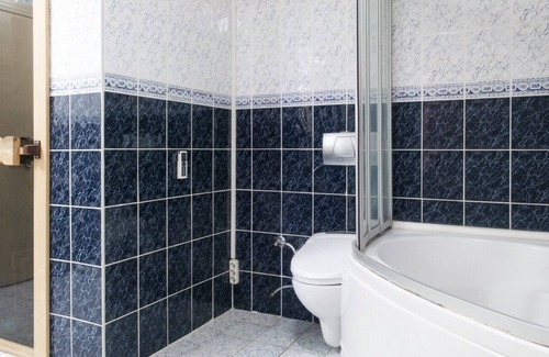 Mecidiyekoy Apartment | Central Flat with City View and Terrace in Sisli