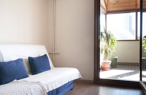 Mecidiyekoy Apartment | Central Flat with City View and Terrace in Sisli