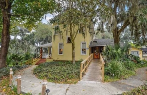 Oakland House | Central Florida's Historic Gem & wedding venue- The Oakland Manor House