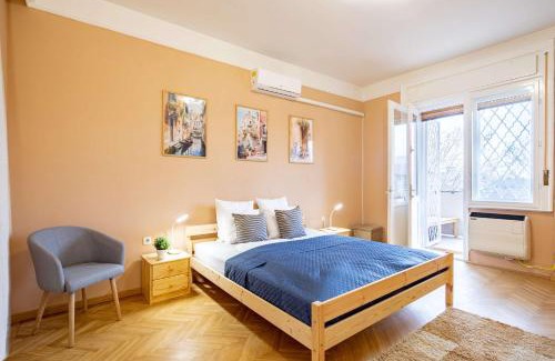 Sashegy Apartment | Central - Free parking - Green