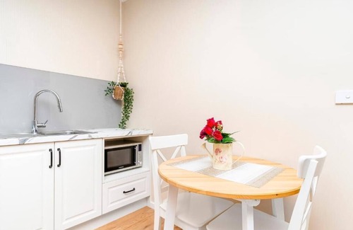 Wagga Wagga Apartment | Central guest studio with secure parking!n