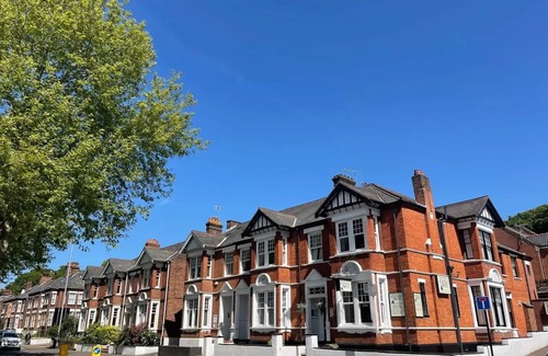 Norwich House | Central Hotel