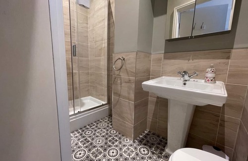 Norwich House | Central Hotel