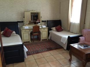 Simon's Town Bed & Breakfast | Central Hotel Guest House