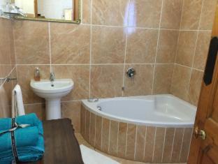 Simon's Town Bed & Breakfast | Central Hotel Guest House