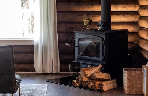 Regional District of Nanaimo Ski Chalet | Central Island Cabin, Perfect Base for Exploring