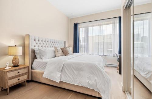 Gay Village Apartment | Central King Loft