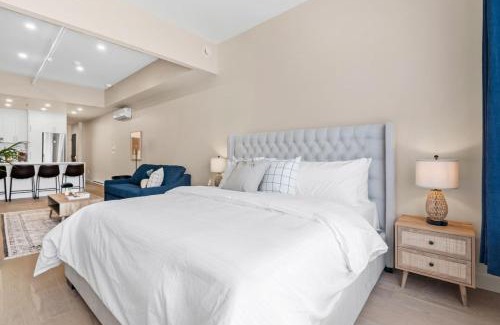 Gay Village Apartment | Central King Loft