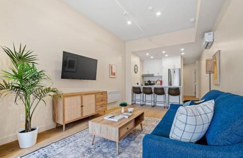Gay Village Apartment | Central King Loft