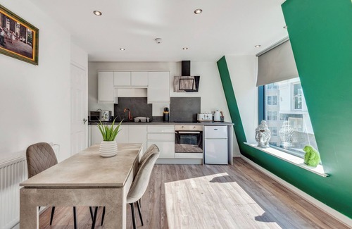Liverpool City Centre Apartment | Central Liverpool Retreat