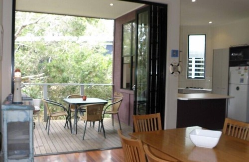 Point Lookout House | Central location - walking distance to beaches, shops and hotel.