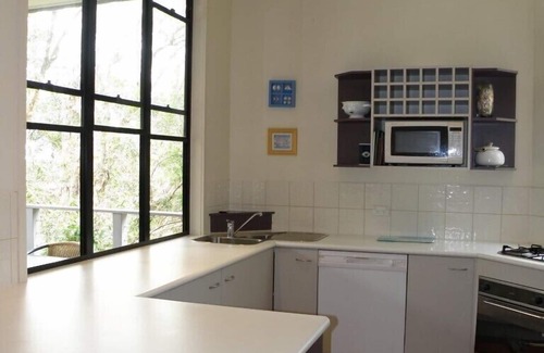 Point Lookout House | Central location - walking distance to beaches, shops and hotel.