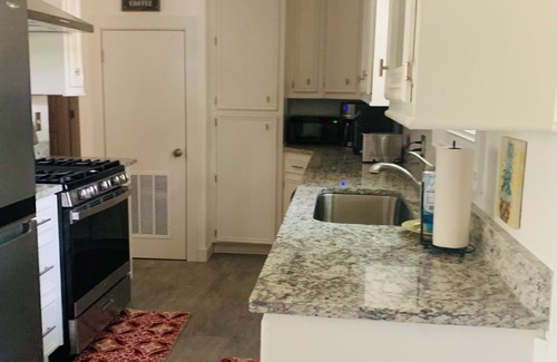 Summerville Historic District House | Central Location with Office Suite