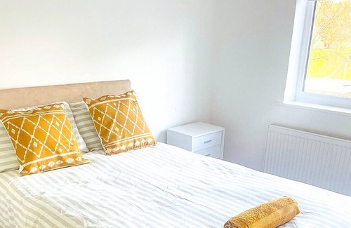 Greenwich Apartment | Central London 2-Bed Apartment