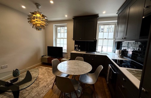 Covent Garden Apartment | Central London Apartment With 2 Bedrooms -sleeps 6