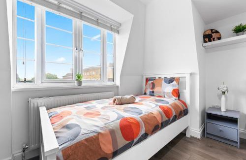 Vauxhall Apartment | Central London Two Bedroom Serviced Apartment - Nine Elms Luxury Stay - Vauxhall & Westminster