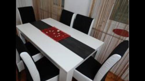 Kosancicev Venac Apartment | Central market plaza Promo price !