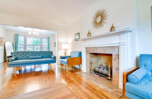 East Memphis House | Central Memphis Home MCM Decor, Walk to Midtown!