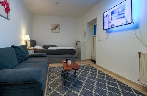 Großenbaum Apartment | Central Messe Airport DUS Apartment with Terrace