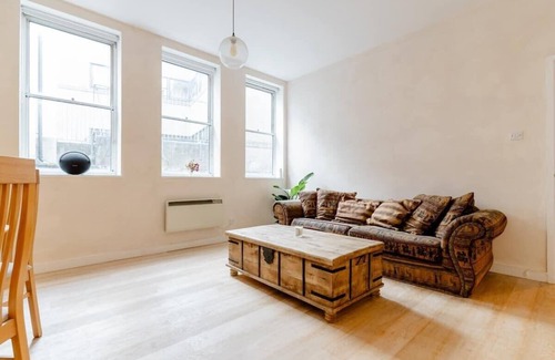 Bristol Old City Apartment | Central One Bedroom flat in Corn Street
