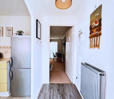 Stafford House | Central Peaceful Home with Parking, Wi-Fi and Garden