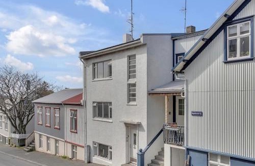 Downtown Apartment | Central Pearl Apartment