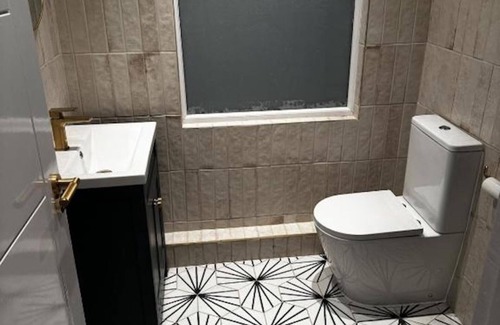 The Lane Apartment | Central Peckham Studio Retreat