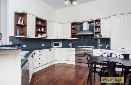 Port Elliot Villa | Central - Port ElliotnHistoric Villa