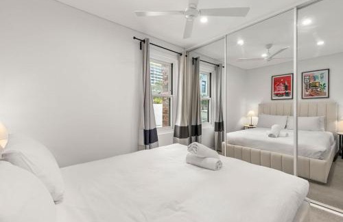 Pyrmont Apartment | Central Pyrmont House for 8 with Outdoor Area