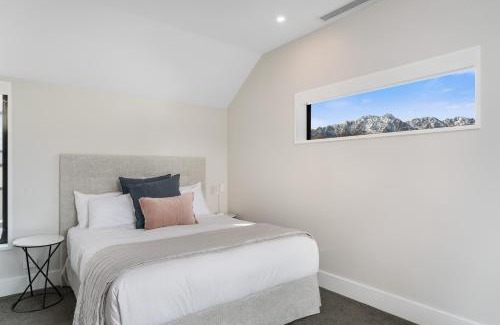 Queenstown City Centre Villa | Central Queenstown Villa & Spa by Staysouth