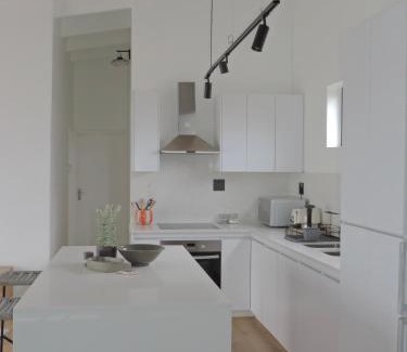 Cape Town Apartment | Central Retreat Cozy Apartment Near Attractions