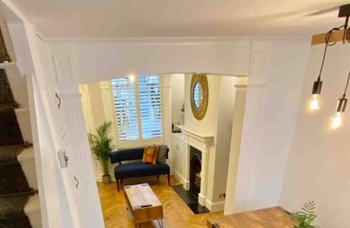 Kemptown Cottage | Central Seaside Cottage, Brighton on your doorstep