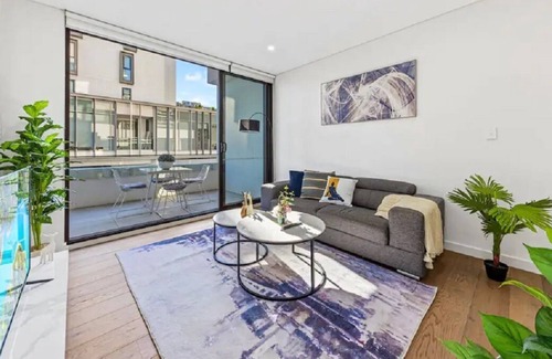 Waterloo Apartment | Central&Spacious 3Bed Apt at Zetland | MHS