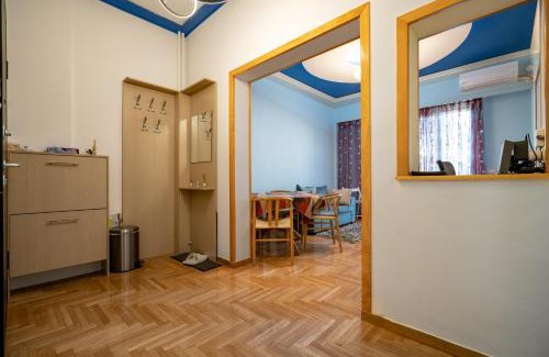 Mousio Apartment | Central Spot 2-Bedroom Apt by ΜΡS
